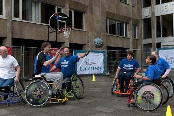 Rolstoelbasketballers in actie