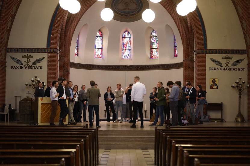 Bijeenkomst met landelijke beleidsmakers in de Antoniuskerk in Lombok, een wijkpartner van het Learning Lab