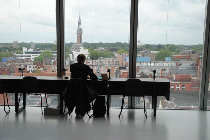 Mijn uitvalbasis van de zoektocht, het Forum met uitzicht op de stad en provincie Groningen.
