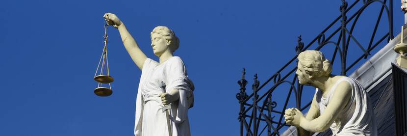 beeld van vrouwe justitia